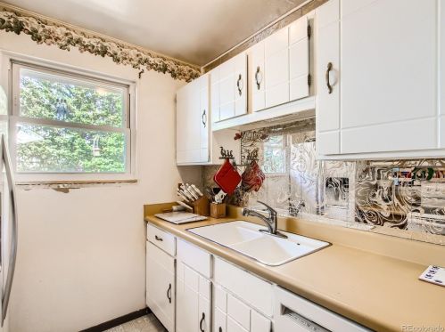 18179 60 Ave, Denver CO 80403-1050 exterior