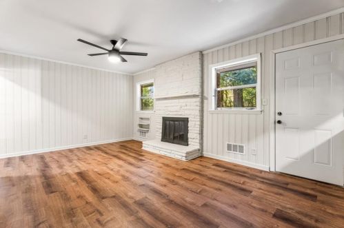 2985 Meadow Lark Dr, Atlanta GA  30344-4033 exterior