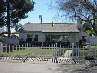 804 Harvard Pl, Ontario, CA 91762-1821