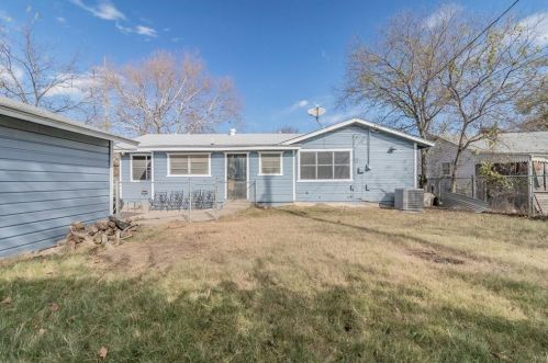 1304 Tucker St, Fort Worth TX  76104-2140 exterior