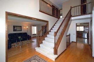 5511 Malibu Dr, Minneapolis MN  55436-1035 exterior