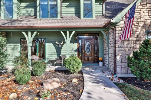866 Country Club Dr, Cincinnati, OH 45245-2832