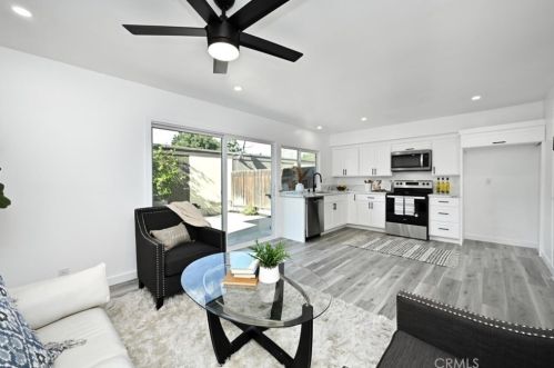 4051 Via Encinas, Cypress CA  90630-3431 exterior