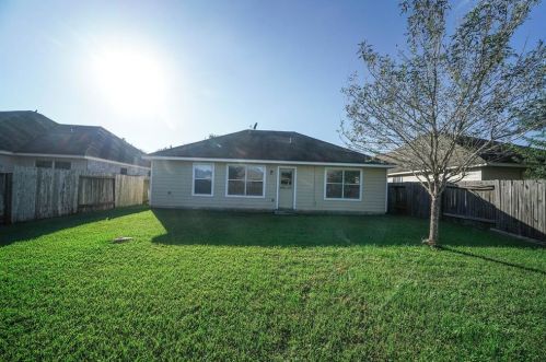 307 Broken Pine Ct, Conroe TX  77304-1775 exterior