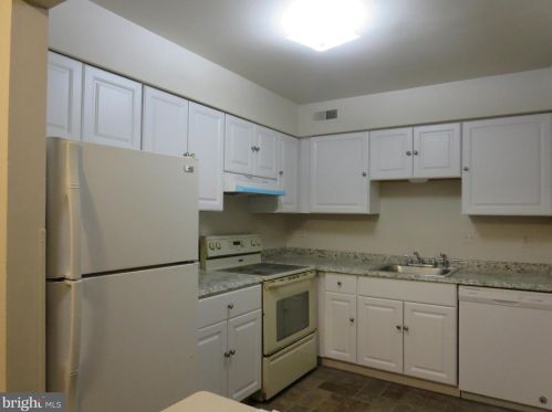 2861 Shepperton Ter, Silver Spring MD  20904-6714 exterior