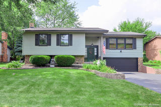 1637 Redpoll Ct, Naperville, IL 60565-2319