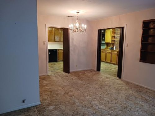 1220 San Felipe St, Angleton TX 77515-5405 exterior