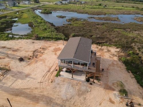1623 Bay Meadows St, Galveston, TX 77554-6317