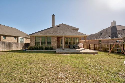 829 Catalina Ln, Austin TX  78737-4715 exterior