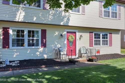 37 Conifer St, Wall Township, NJ 07731-2620