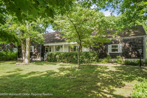 345 Princeton Ave, Berkeley Township NJ  08721-2321 exterior