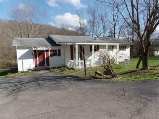 5136 Lower Heath Creek Rd, Barboursville, WV 25504-9583