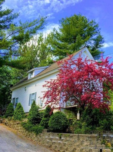 26 Parker St, Bangor, ME 04401-6208