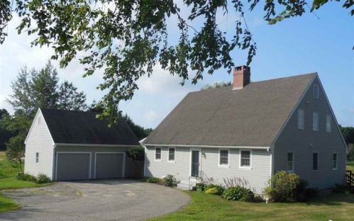 17 Deer Meadow Rd, Lee, NH 03824-3403