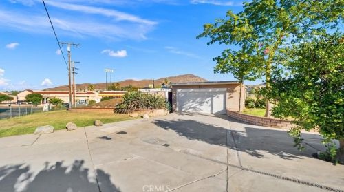 6735 Jewel St, Riverside, CA 92509-4134