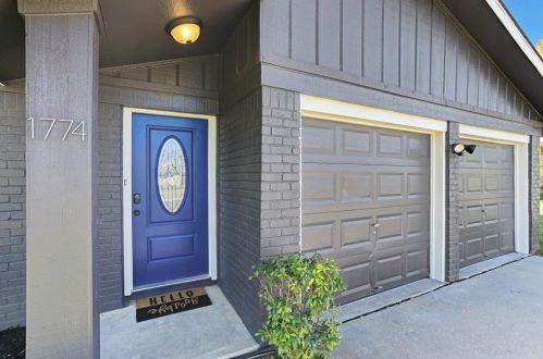 1774 Cricket Hollow Dr, Austin, TX 78758-4274