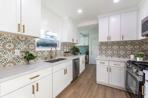 4241 Cedar St, Riverside CA  92501-3428 exterior