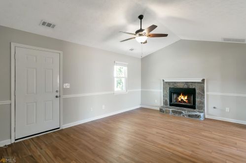 27 Clover Ct, Hampton GA  30228-2981 exterior