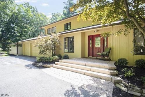 45 Mountain Spring Dr, Sparta, NJ 07871-3545