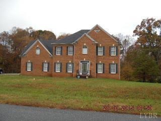 1091 Walkers Crossing Dr, Forest VA  24551-4509 exterior