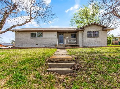 4201 Old Mansfield Rd, Fort Worth, TX 76119-2727