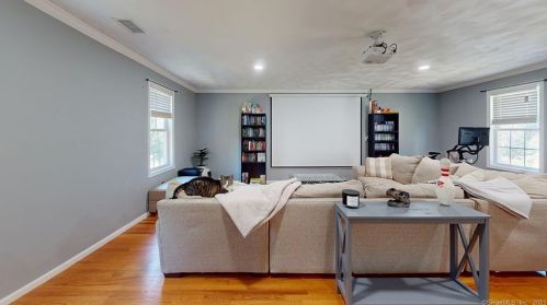 1037 Providence Pike, Killingly CT  06239-4003 exterior