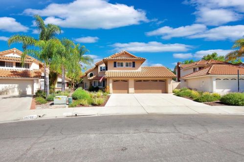 39810 Amberley Cir, Temecula CA  92591-7007 exterior