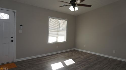 3260 Creekwood Dr, Rex GA  30273-2121 exterior