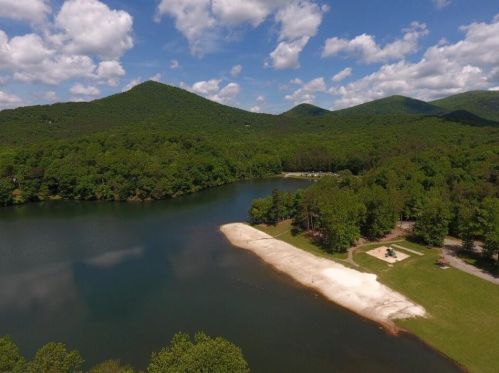 550 Little Hendricks Mountain Rd, Big Canoe GA  30143-7948 exterior