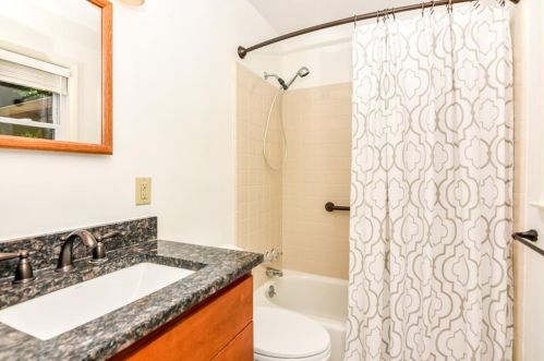2228 Meadowvale Dr, Atlanta GA  30345-3543 exterior