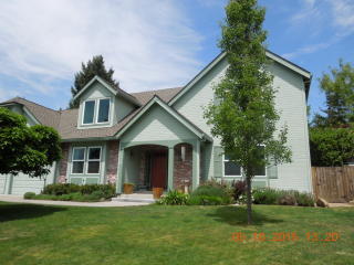 1310 Highcrest Dr, Medford, OR 97504-9314