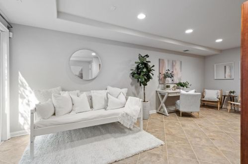966 Bonita Ave, Mountain View CA  94040-2619 exterior