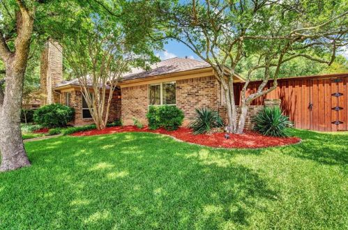 3921 Leon Dr, Plano, TX 75074-3809