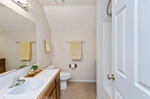 2662 Sovereign Way, Riverside CA  92506-5120 exterior