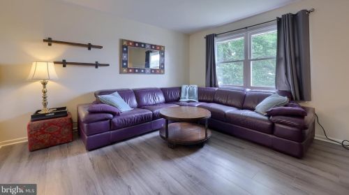 3189 Thistle Dr, Lancaster, PA 17601-1375