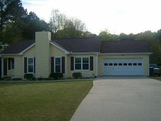 411 Harmony Ln, Auburn, GA 30011-2526