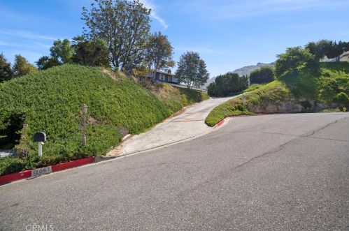 12065 Westwood Ln, Colton, CA 92313-5309