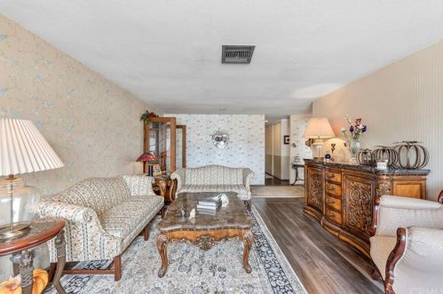 792 Ellen Ln, El Cajon, CA 92019-2618
