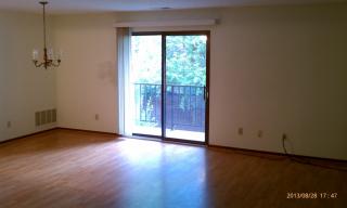 7214 Creekview Dr, Cincinnati OH  45247-2803 exterior