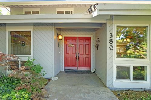 380 Valle Vista Dr, Tracy, CA 95376-4716