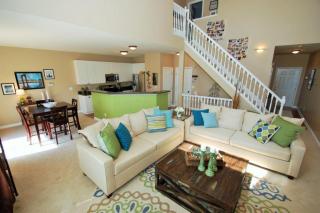 5333 Nottinghill Way, Columbus OH  43230-8450 exterior