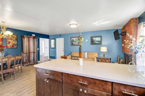 1035 Phillips St, Vista CA  92083-7156 exterior