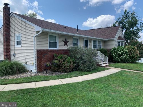 300 Murray Ave, Gloucester, NJ 08031-1746
