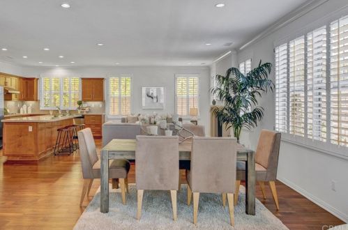 328 Bronze, Irvine CA  92618-1510 exterior