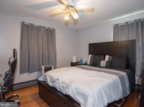 2106 Lyndell Dr, Lancaster PA  17601-5728 exterior