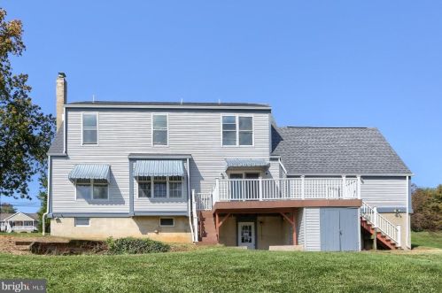 2316 Walnut Bottom Rd, Carlisle PA  17015-9374 exterior