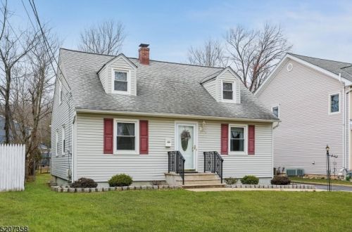 1751 Mountain Ave, Scotch Plains, NJ 07076-1063