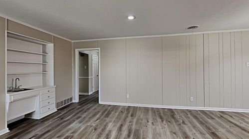 3114 Rnch Dr, Garland TX 75041-4445 exterior