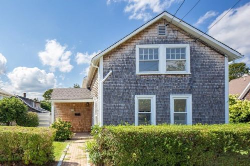 115 Boon St, South Kingstown, RI 02882-3602