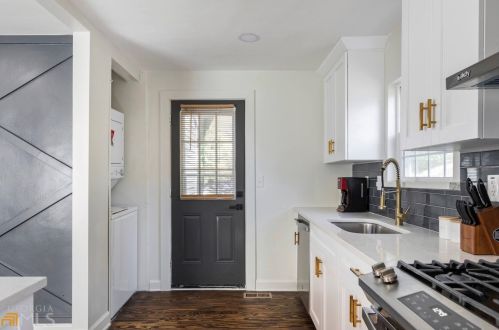 205 Maple St, Atlanta GA  30354-1205 exterior
